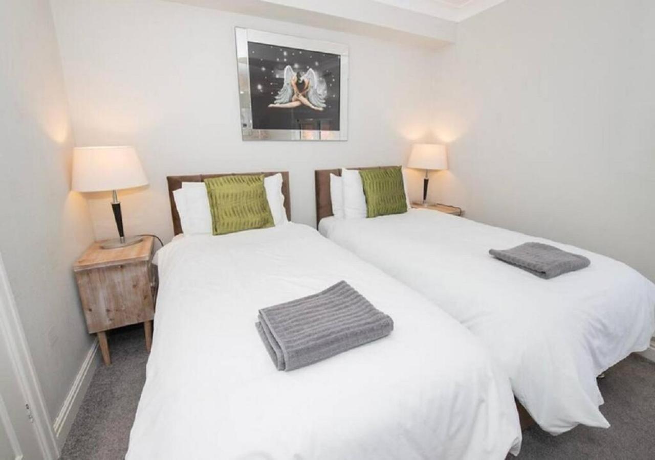Pelican-Stylish 2-Bed Apartment Close To Beach & Town Scarborough Exterior foto